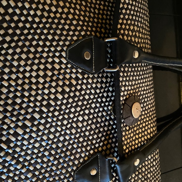 Black Straw Shoulder Bag - Picture 11 of 16